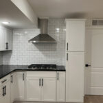 kitchen-black-counter-white